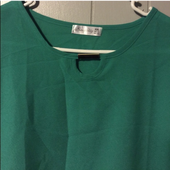 Green chiffon top - Picture 2 of 2